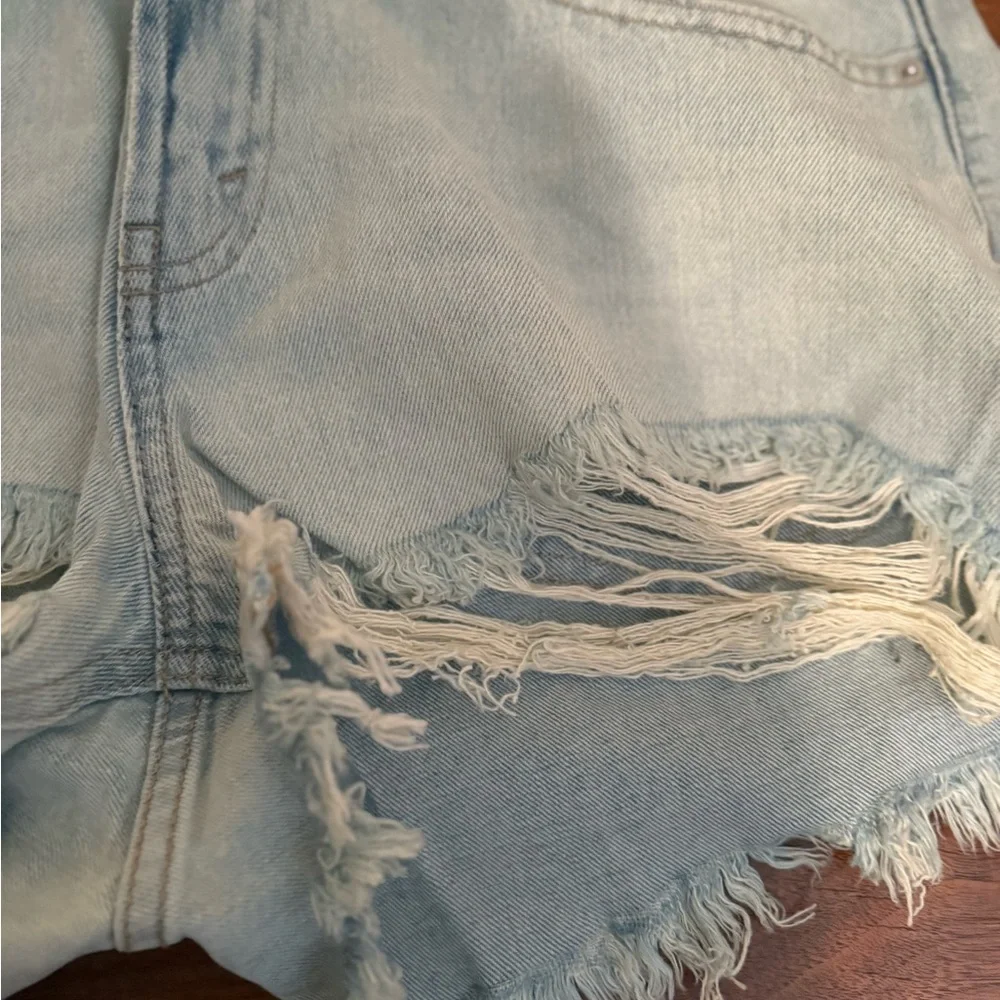 Wild Fable Women's Light Blue Distressed Denim Shorts - Picture 2 of 7